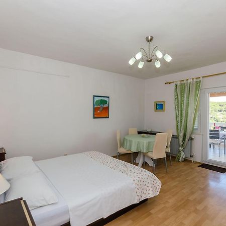 Apartments Jakov イェルサ エクステリア 写真