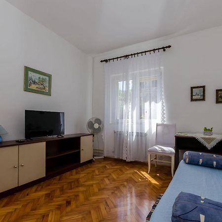 Apartments Jakov イェルサ エクステリア 写真