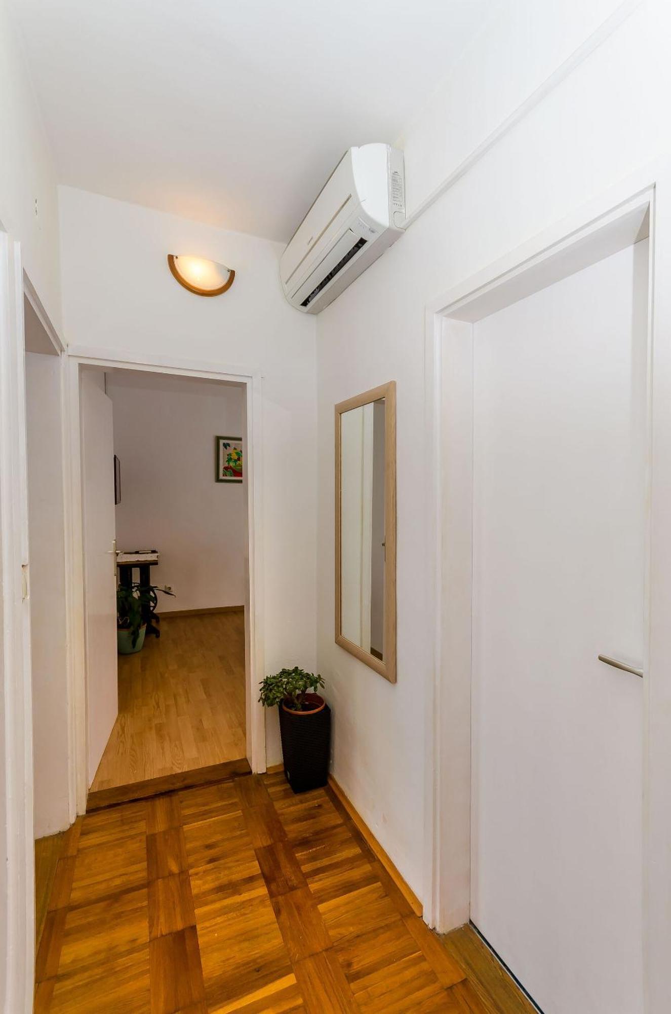 Apartments Jakov イェルサ エクステリア 写真