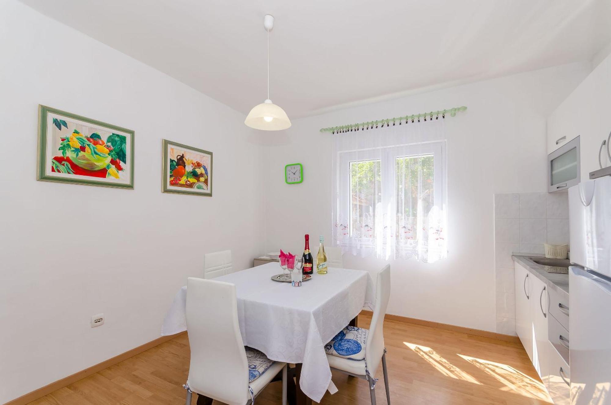 Apartments Jakov イェルサ エクステリア 写真
