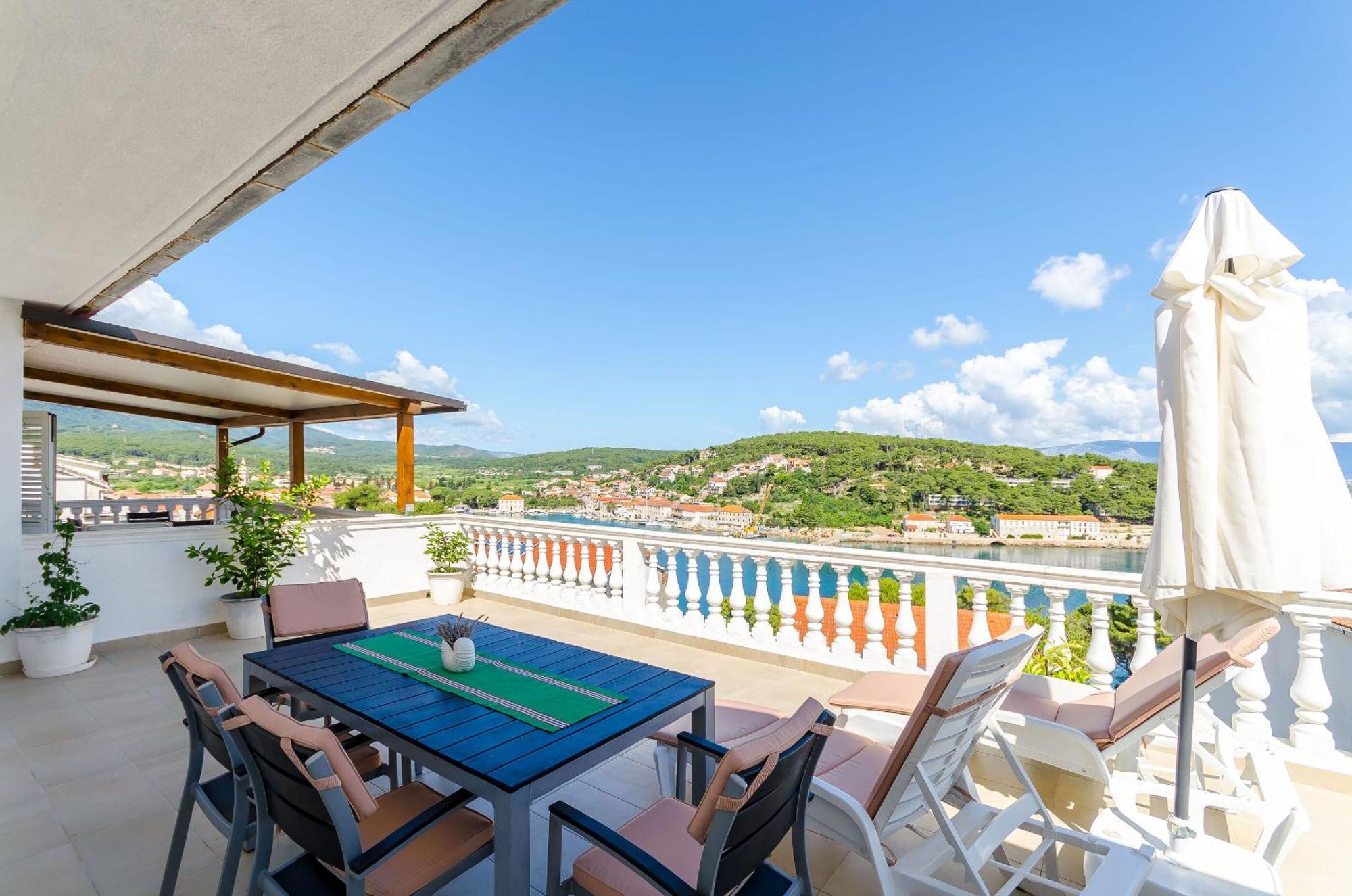 Apartments Jakov イェルサ エクステリア 写真