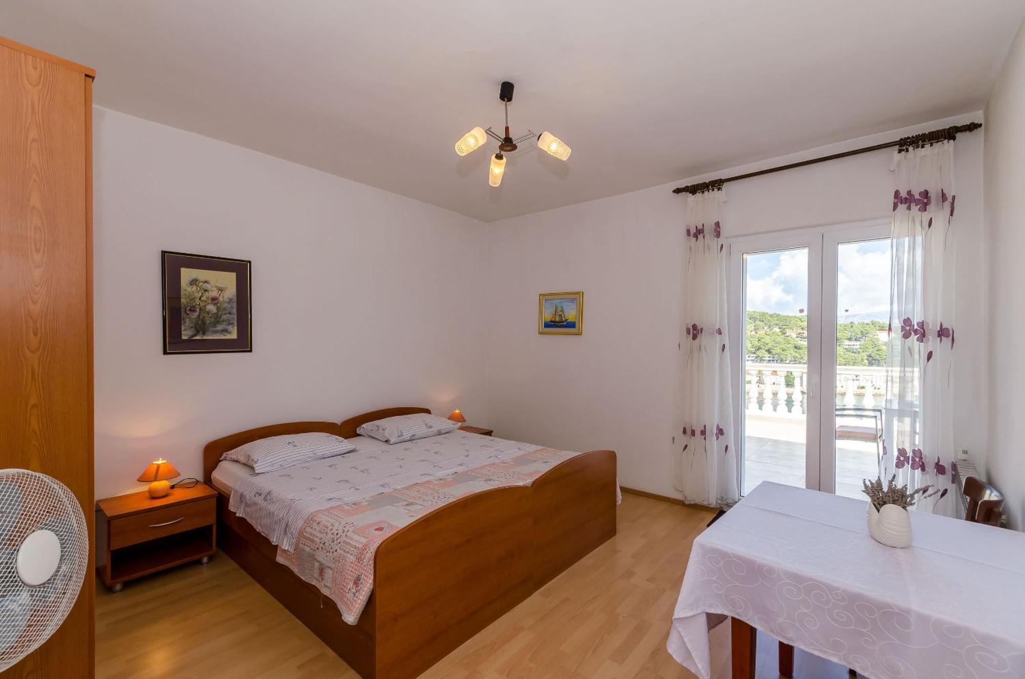 Apartments Jakov イェルサ エクステリア 写真