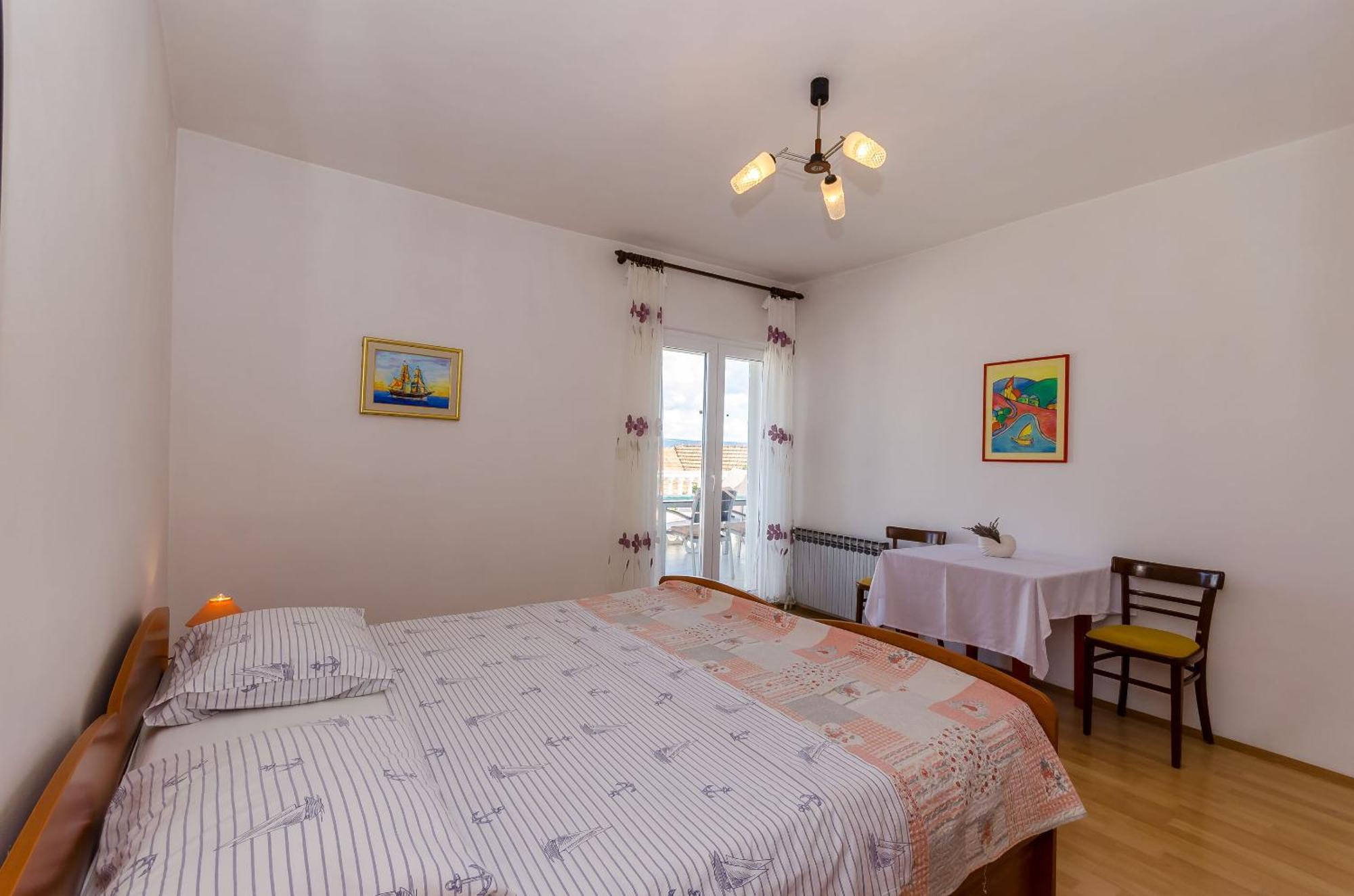 Apartments Jakov イェルサ エクステリア 写真