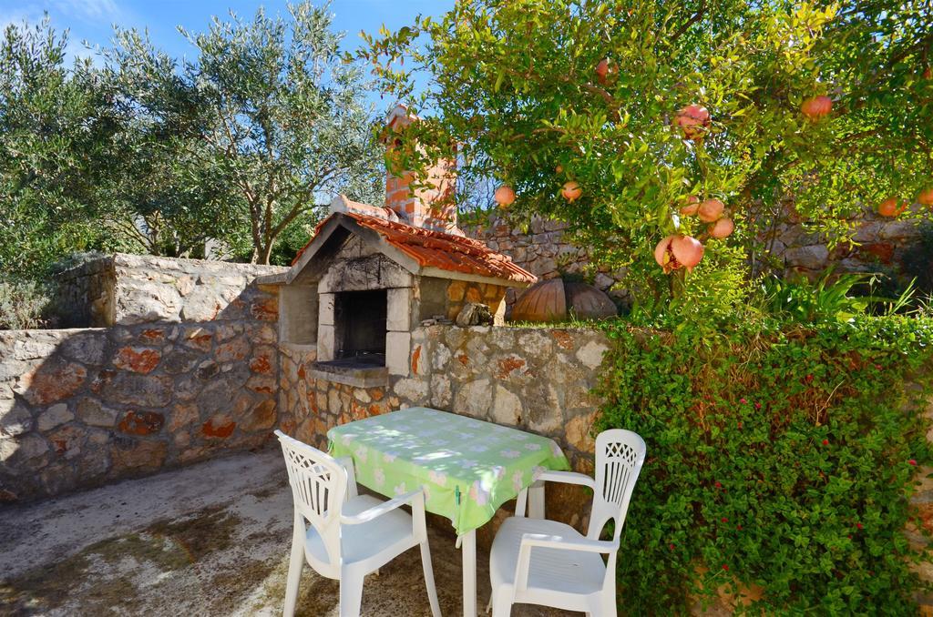 Apartments Jakov イェルサ エクステリア 写真
